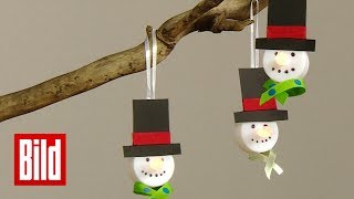 Aus elektrischen Teelichtern kleine Schneemänner machen  Kleine Weihnachtsanhänger [upl. by Eppes]