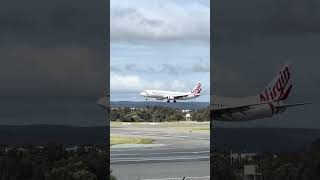 A Virgin Australia 737 landing from Sydney [upl. by Latterll]