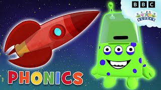 Phonics  Alien Alphabet  Learn to Read  Alphablocks [upl. by Alwin730]