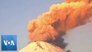 Mexicos Popocatepetl Volcano Erupts Spewing Smoke Ash [upl. by Ahseei]