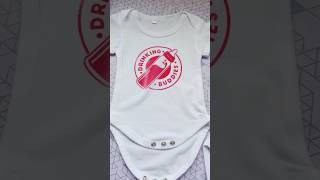 👶🏻👶🏻 DIY Funny Twin Onesies with Cricut Infusible Ink  Easy Cricut Craft Idea cricutideas diy [upl. by Mace]