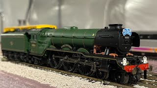 Trix 22886 Ho Scale Class A3 Flying Scotsman Review [upl. by Xonel]