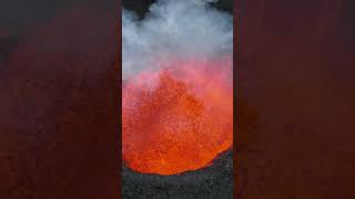 Eruption du Piton de La Fournaise [upl. by Llewsor]