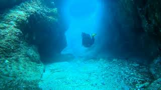 Plongée sous marine en grotte [upl. by Veljkov]