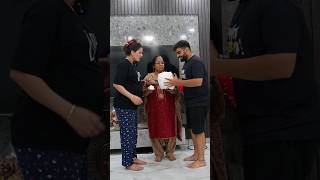 Mummy nai diya gaurav nikita ko gift wait for end shorts youtubeshorts gauravaroravlogs [upl. by Nathanoj]