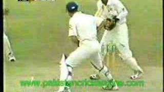 muttiah muralitharan Vs Michael Vaughan [upl. by Trauts854]