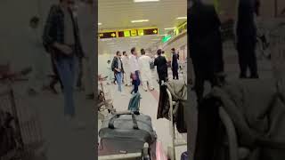 LHR airport pay Lare hoi cutebaby tumitnecutekyuho [upl. by Giustino]