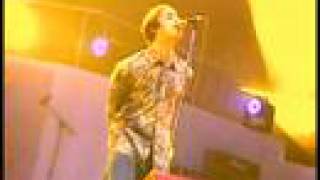 Oasis Champagne Supernova  Earls court 1995 [upl. by Morissa128]