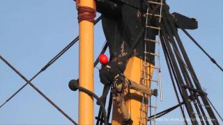 HMS Victory Mizzen Top mast removal  September 2011 [upl. by Macfadyn559]