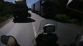 Motorrijder staat doodsangsten uit [upl. by Snow309]