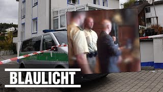 Prozess gegen „Reichsbürger“  Hier grinst der PolizistenMörder [upl. by Emyaj]