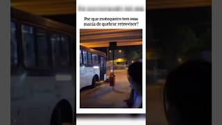 Motoqueiro quebra retrovisor de ônibus [upl. by Dranoel194]