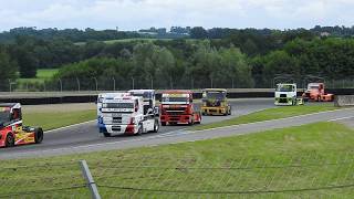 Départ course 4 GrandPrix camions Nogaro 2018 [upl. by Tedie637]