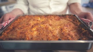 LASAGNE AL FORNO – ricetta classica fatta in casa con besciamella e ragù [upl. by Denna]