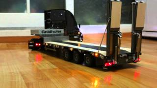 114 Tamiya Freightliner Cascadia Evolution  Carson GOLDHOFER low loader BAU STNL 3HD [upl. by Iram]