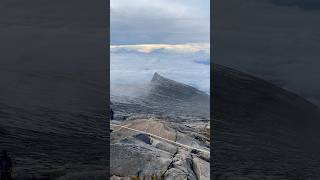 Pemandangan Kinabalu di waktu pagitourismmalaysia kundasangsabah worldheritage [upl. by Nahtam]