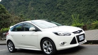 2013 Ford Focus 20 S五門運動版試駕 [upl. by Sisenej251]