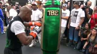 Floyd Mayweather Jr on heavy bag in preparation for Manny Pacquiao [upl. by Reeba546]