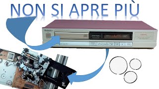 Lettore CD che si fa se il cassetto non si apre [upl. by Htebazil]