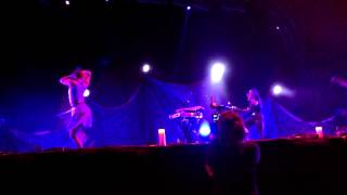 Grimes  Be A Body HD LIVE 2014 FYF Fest Los Angeles [upl. by Nels]