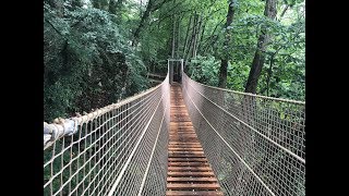 Hangbruggen in de canyon van Adventure Valley Durbuy [upl. by Sukramed]