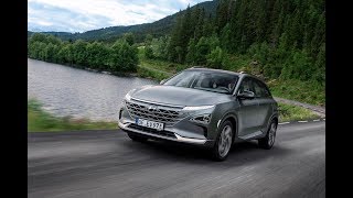 Waterstofauto Hyundai NEXO  Van der Linden Groep [upl. by Bensky491]