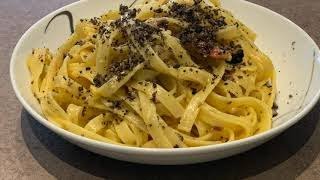 Come cucinare la carbonara tartufata [upl. by Gnoht8]