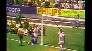 Gordon Banks saves Peles header [upl. by Eerot804]