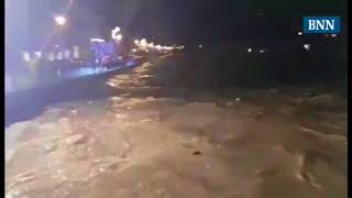 Hochwasser in Gernsbach  Blick von der Stadtbrücke am 412018 [upl. by Enaenaj]