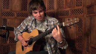 Gareth Pearson  Thriller Michael Jackson  Solo Acoustic Guitar [upl. by Darrel]