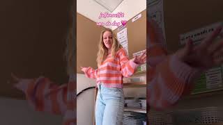 Eindelijk weer tijd voor oversized truien 💗🧡 jufoutfit ootd [upl. by Stralka]