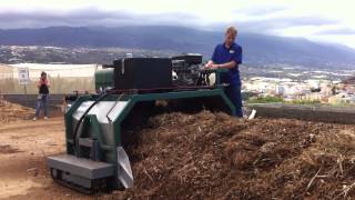 Máquina volteadora de Compost [upl. by Machos]