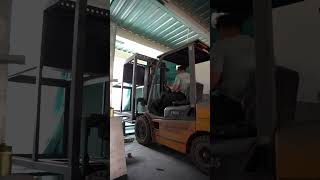 The Unsung Heroes How Supermarket Forklifts Keep Shelves StockedSupermarketForklifts [upl. by Janeva116]