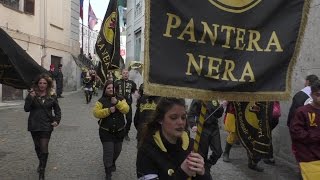 Pantera aranceri prima della battaglia delle arance  Carnevale Ivrea 2017 [upl. by Narad]