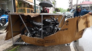 unboxing YAMAHA MT09 new 2024 black color [upl. by Eanrahs65]