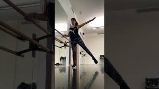 Ejercicio de cadera en barra pilates [upl. by Latham]