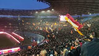 10224 Roma Inter boato incredibile dello stadio Olimpico allannuncio di Mister Daniele De Rossi [upl. by Yenaiv]