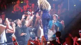 Beyonce Fan in Nashville Gets the Holy Ghost Irreplaceable ORIGINAL VIDEO [upl. by Divod752]