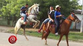 GRAN CABALGATA en Villa Rosa 2016 🐎🐴 [upl. by Nwahsud570]