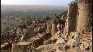 Les villages Dogons de la falaise de Bandiagara Mali [upl. by Crandall662]