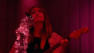 Alexandra Savior  All Of The Girls New song  live at Melkweg Oude Zaal Amsterdam  15092022 [upl. by Keyte]