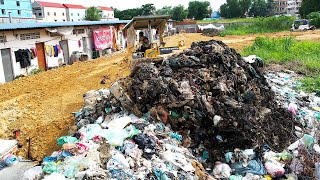 Working of cleaning Expert Dozer D31p push pile of garbage to one side amp pour soil on new drainage [upl. by Enyawal382]