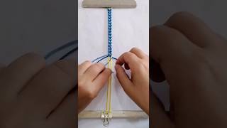 TUTORIAL 👆Cómo hacer una pulsera de hilo Trenzada combinada krásy [upl. by Hervey24]