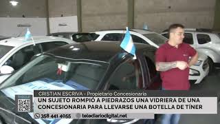 SUJETO ROMPIÓ A PIEDRAZOS UNA VIDRIERA DE UNA CONCESIONARIA SOLO PARA LLEVARSE BOTELLA DE THINNER [upl. by Feledy]