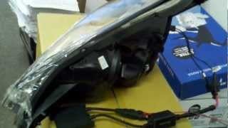 20042005 Toyota Sienna Headlight with HID  wwwilovebodykitscom [upl. by Anhpad]