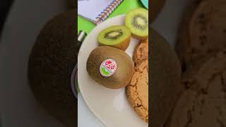 Petitdéjeuner Kiwi de lAdour le fruit vitaminé des athlètes du quotidien [upl. by Essinger]