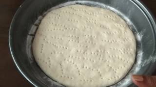 बिना ओवन के कढ़ाई मे पिज्जा बेस बनाने का सबसे आसान तरीका  Pizza Base Recipe In Kadhai  Veg Pizza [upl. by Anni]