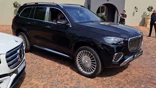 MercedesMaybach GLS600 bounces up and down [upl. by Nydia]