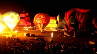 Illuminations nocturnes  Festival de montgolfières de Gatineau [upl. by Galateah]