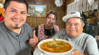 Como Hacer El Mejor Caldo De Pescado Bagre Con Vegetales caldo pescado [upl. by Aekin]